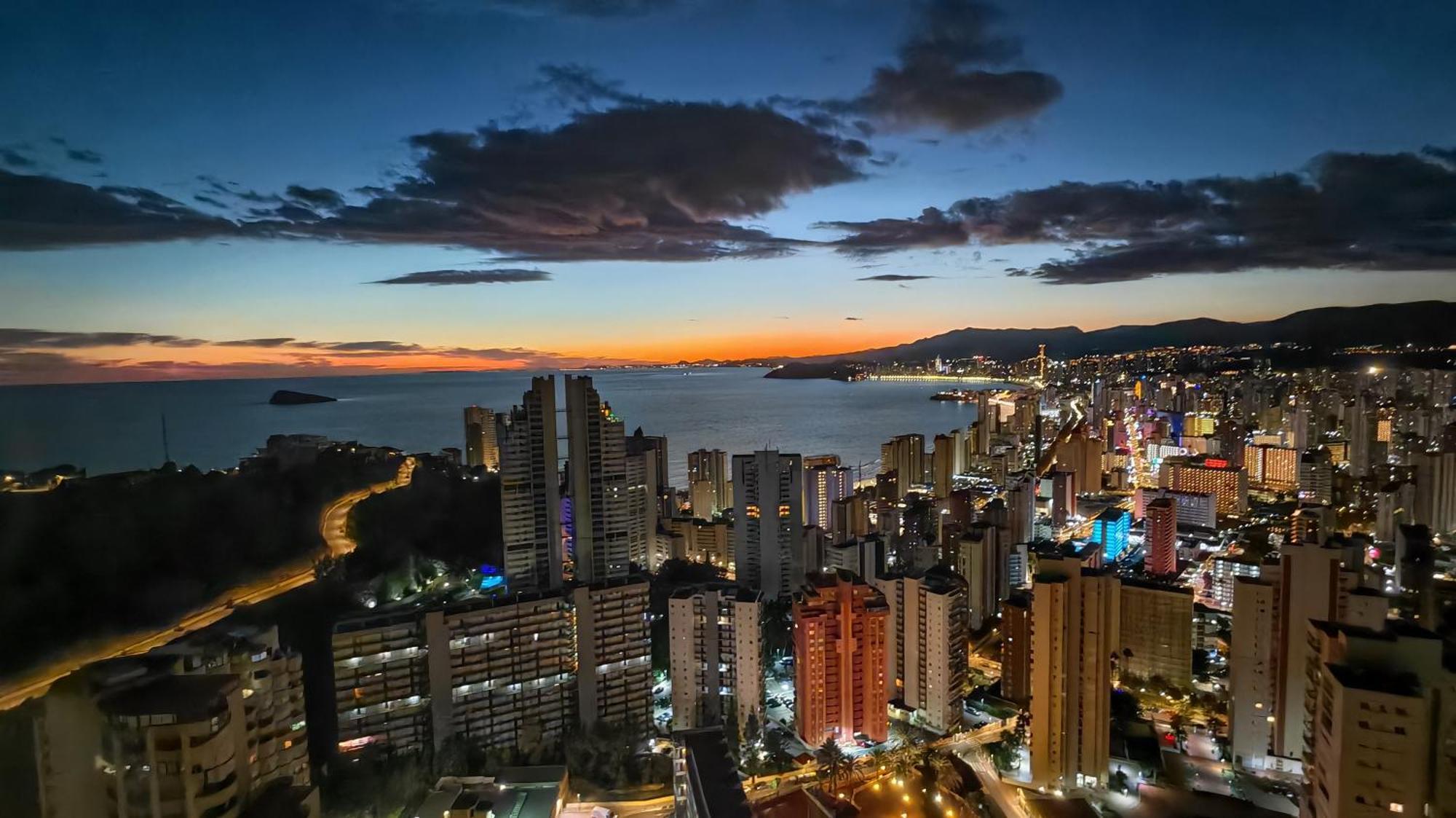 Skyline Floor 28 Sea Views Benidorm Exterior foto